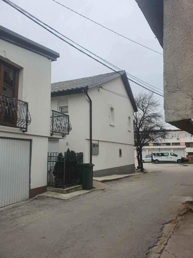 Apartman Din Travnik Eksteriør bilde